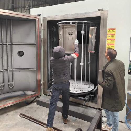 最新の会社ニュース 1800mm PVD ​​コーティング機がステンレス鋼シンク生産用にアルジェリアに納入に成功