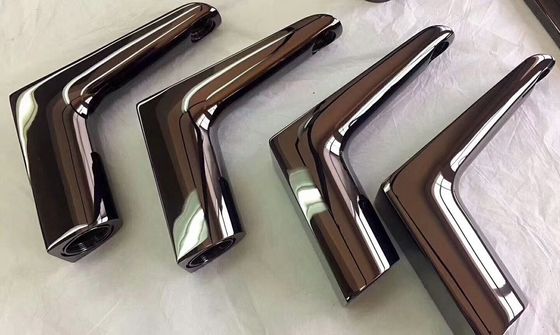 オーダーメイドの真空室と1年間の保証とフルオート PVD真空コーティングマシン