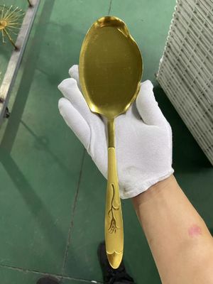 中国製真空コーティング機、ゴールドカラーPVD塗装製造装置、SSおよびセラミック用PVDフィルムコーティング機