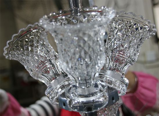 工場価格と迅速なポンプ速度 オーブンで黄金塗装のためのPvdコーティングマシン