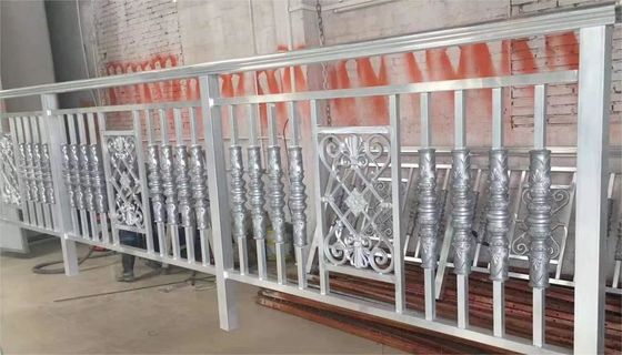 金銀クロムとチタンコーティングのための高品質の精密Pvdイオンコーティングマシン