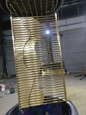 強力な密着性と長持ちする保護膜を備えた大型ハードウェアPVD真空コーティング装置