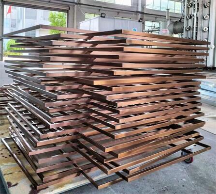 フルオート制御 PVDコーティングマシン 幅広い互換性と 1 年間の保証